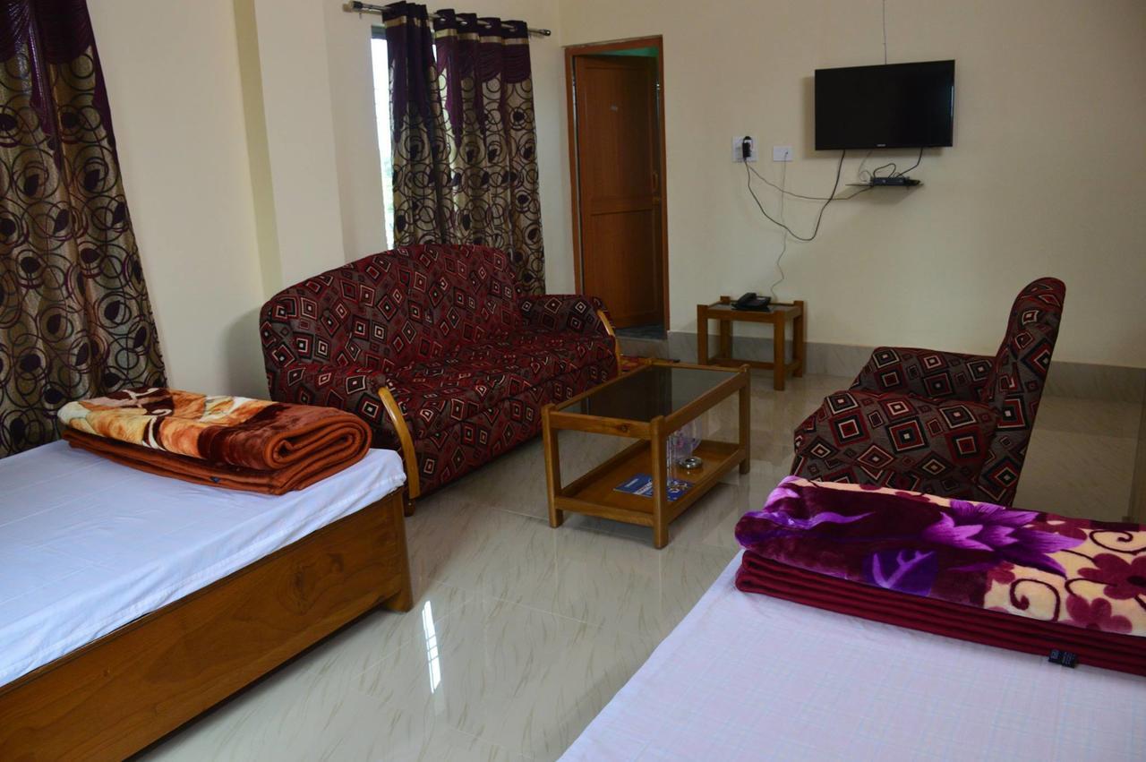 Hotel Kaustav Tezpur 外观 照片