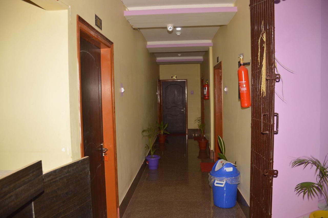 Hotel Kaustav Tezpur 外观 照片