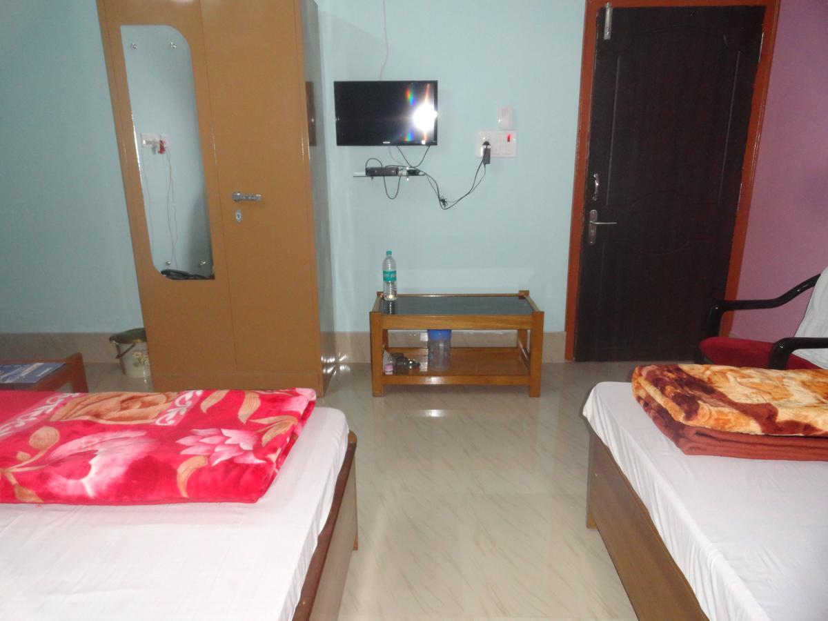 Hotel Kaustav Tezpur 外观 照片