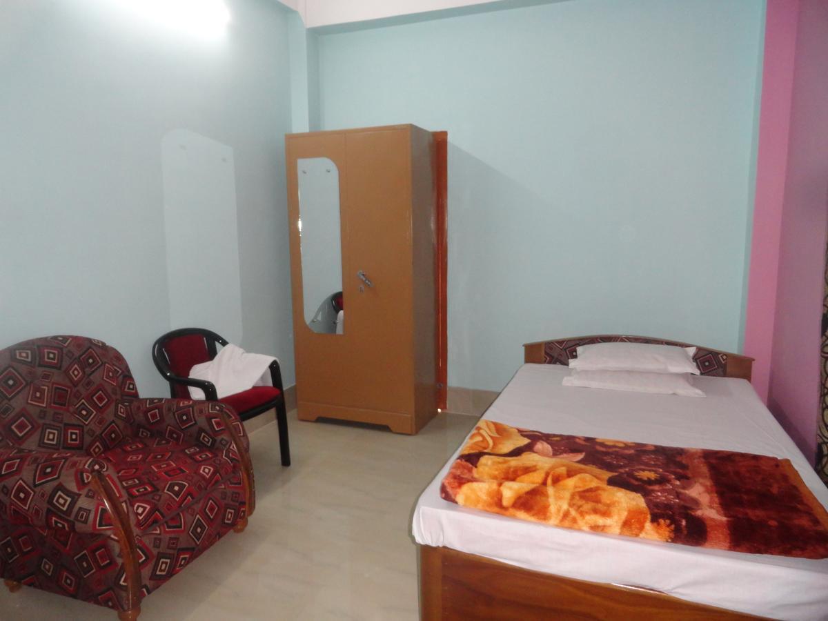Hotel Kaustav Tezpur 外观 照片